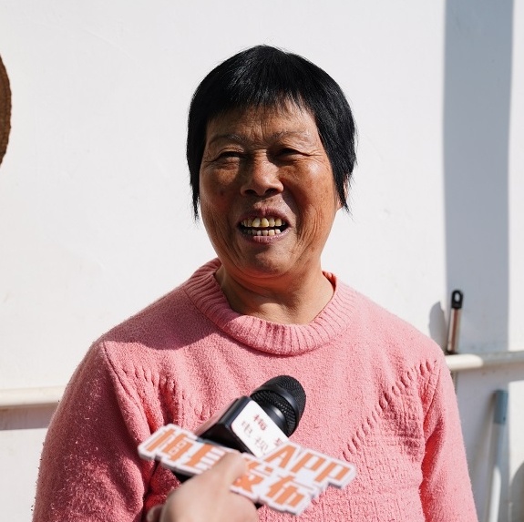 罗姨.JPG 罗姨.JPG